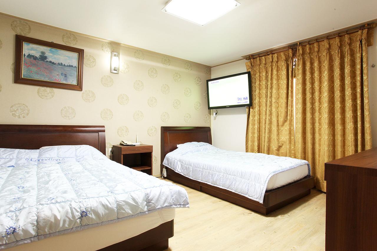 ג'גו Bobos Hotel מראה חיצוני תמונה